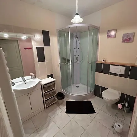 Chez Sylvie Et Jerome Nocleg ze śniadaniem